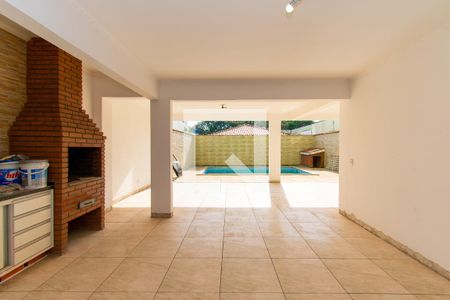 Casa à venda com 415m², 4 quartos e 5 vagasChurrasqueira