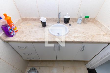Casa à venda com 415m², 4 quartos e 5 vagasBanheiro Corredor