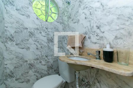 Casa à venda com 415m², 4 quartos e 5 vagasLavabo