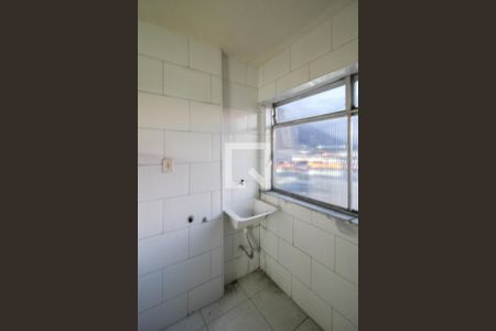 Área de Serviço de apartamento para alugar com 2 quartos, 65m² em Comendador Soares, Nova Iguaçu