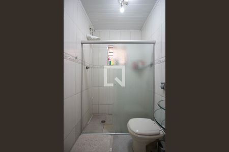 Banheiro  de casa à venda com 3 quartos, 100m² em Vila Regina, São Paulo