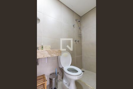 Banheiro de apartamento para alugar com 1 quarto, 43m² em Industrial Autonomistas, Osasco