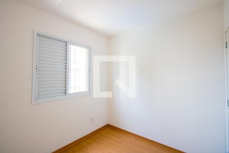 Apartamento à venda com 60m², 2 quartos e 2 vagasQuarto 2