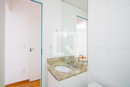 Apartamento à venda com 60m², 2 quartos e 2 vagasBanheiro do quarto 1