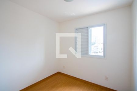 Apartamento à venda com 60m², 2 quartos e 2 vagasQuarto 2