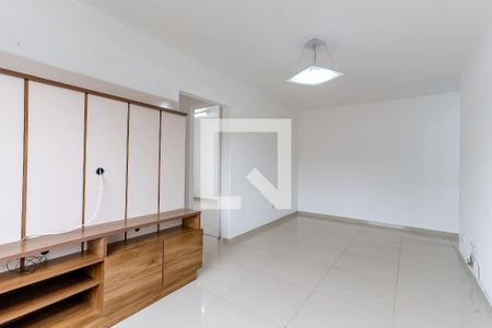 Sala de apartamento para alugar com 2 quartos, 75m² em Vila Irmãos Arnoni, São Paulo