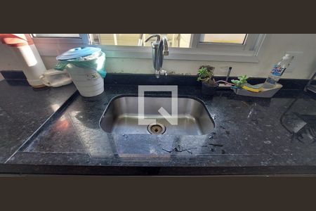 Casa para alugar com 460m², 4 quartos e 4 vagas Casa para alugar com 460m², 4 quartos e 4 vagasCozinha