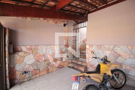 Casa de condomínio à venda com 71m², 2 quartos e 1 vagaGaragem