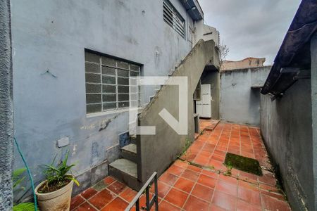 Casa à venda com 240m², 6 quartos e 3 vagas Casa à venda com 240m², 6 quartos e 3 vagasQuintal 1