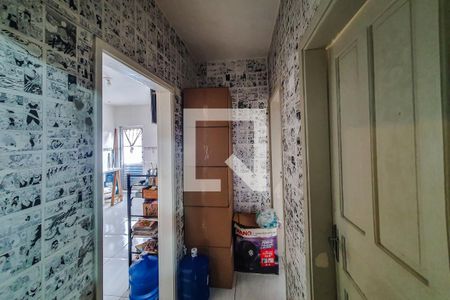 Casa à venda com 240m², 6 quartos e 3 vagas Casa à venda com 240m², 6 quartos e 3 vagasCorredor