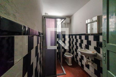 Casa à venda com 240m², 6 quartos e 3 vagas Casa à venda com 240m², 6 quartos e 3 vagasBanheiro