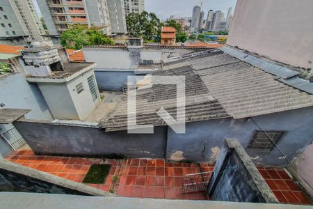 Casa à venda com 240m², 6 quartos e 3 vagas Casa à venda com 240m², 6 quartos e 3 vagasVaranda