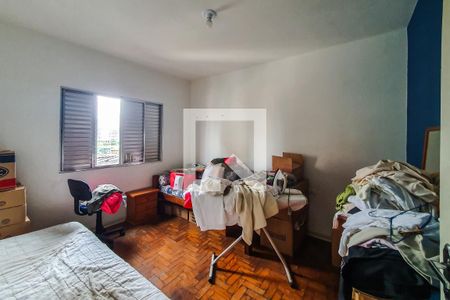 Casa à venda com 240m², 6 quartos e 3 vagas Casa à venda com 240m², 6 quartos e 3 vagasQuarto 4