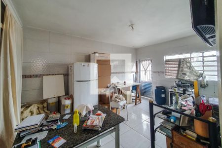 Casa à venda com 240m², 6 quartos e 3 vagas Casa à venda com 240m², 6 quartos e 3 vagasCozinha 2
