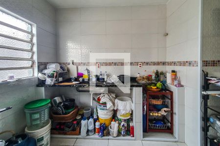 Casa à venda com 240m², 6 quartos e 3 vagas Casa à venda com 240m², 6 quartos e 3 vagasCozinha 2
