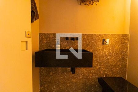 Lavabo de apartamento à venda com 2 quartos, 84m² em Consolação, São Paulo