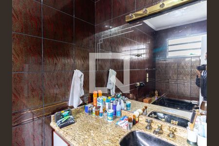 Casa para alugar com 352m², 3 quartos e 4 vagasBanheiro da Suíte