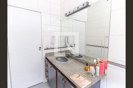 Casa para alugar com 352m², 3 quartos e 4 vagasBanheiro