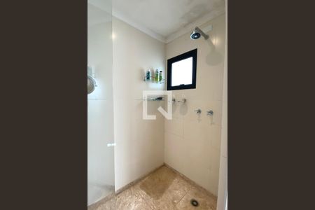 Casa de condomínio à venda com 3500m², 4 quartos e 16 vagasBanheiro da Suíte 1