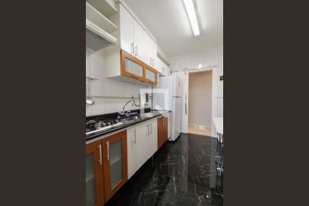 Apartamento para alugar com 92m², 2 quartos e 2 vagasCozinha