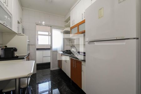 Apartamento para alugar com 92m², 2 quartos e 2 vagasCozinha