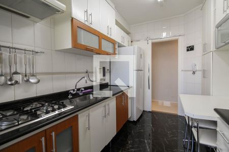 Apartamento para alugar com 92m², 2 quartos e 2 vagasCozinha