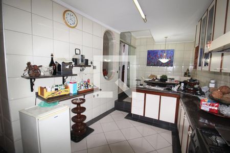 Casa à venda com 350m², 4 quartos e 4 vagasCozinha