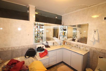 Casa à venda com 350m², 4 quartos e 4 vagasQuarto 3 - Banheiro