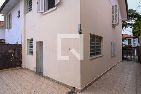 Casa à venda com 207m², 3 quartos e 4 vagasQuintal