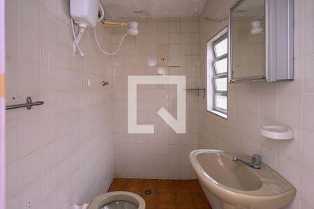 Casa à venda com 207m², 3 quartos e 4 vagasBanheiro Serviço 2