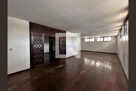 Casa para alugar com 5 quartos, 400m² em Nova Campinas, Campinas