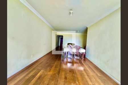 Apartamento à venda com 205m², 4 quartos e 3 vagas Apartamento à venda com 205m², 4 quartos e 3 vagasSala