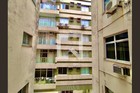 Apartamento à venda com 205m², 4 quartos e 3 vagas Apartamento à venda com 205m², 4 quartos e 3 vagasCopa / Cozinha vista