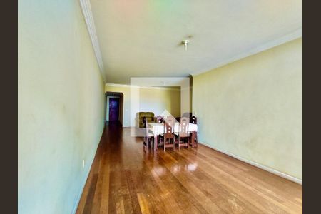 Apartamento à venda com 205m², 4 quartos e 3 vagas Apartamento à venda com 205m², 4 quartos e 3 vagasSala