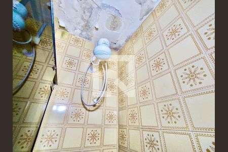 Apartamento à venda com 205m², 4 quartos e 3 vagas Apartamento à venda com 205m², 4 quartos e 3 vagasBanheiro social