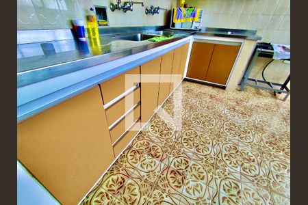 Apartamento à venda com 205m², 4 quartos e 3 vagas Apartamento à venda com 205m², 4 quartos e 3 vagasCopa / Cozinha