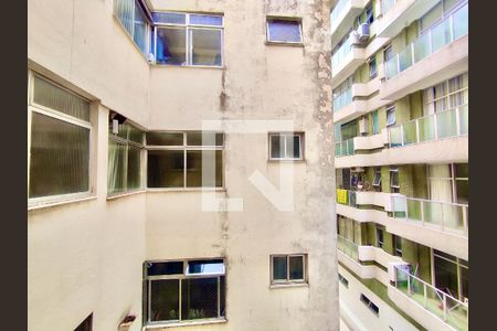 Apartamento à venda com 205m², 4 quartos e 3 vagas Apartamento à venda com 205m², 4 quartos e 3 vagasQuarto 2 vista