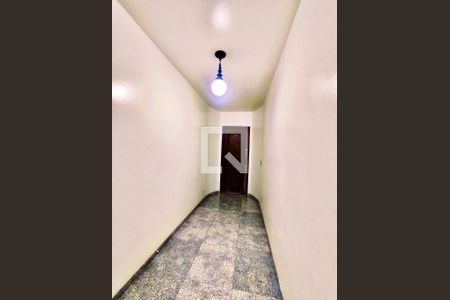 Apartamento à venda com 205m², 4 quartos e 3 vagas Apartamento à venda com 205m², 4 quartos e 3 vagasHall