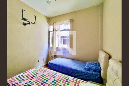 Apartamento à venda com 205m², 4 quartos e 3 vagas Apartamento à venda com 205m², 4 quartos e 3 vagasQuarto 2