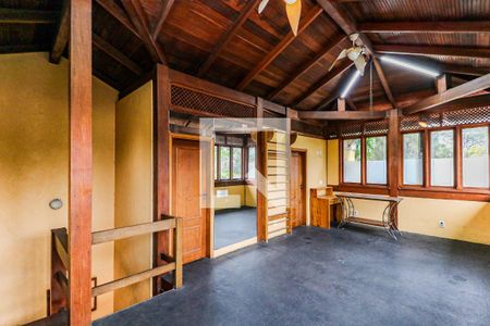 Casa à venda com 880m², 5 quartos e 8 vagasÁrea Gourmet