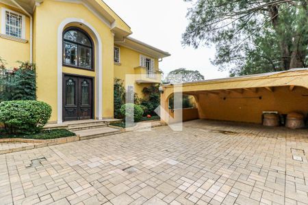 Casa à venda com 880m², 5 quartos e 8 vagasGaragem