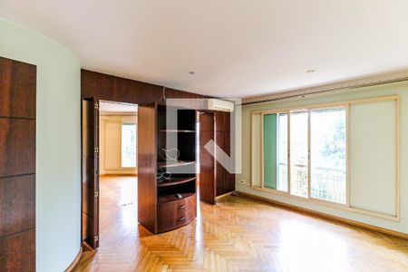 Casa à venda com 880m², 5 quartos e 8 vagasSuíte 5