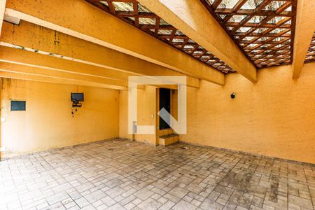 Casa à venda com 880m², 5 quartos e 8 vagasGaragem