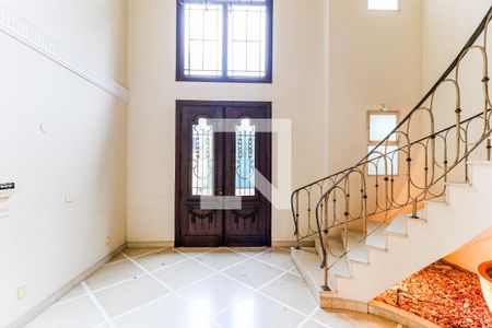 Casa à venda com 880m², 5 quartos e 8 vagasHall