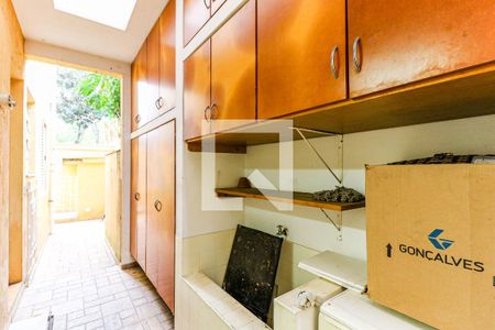 Casa à venda com 880m², 5 quartos e 8 vagasÁrea de Serviço