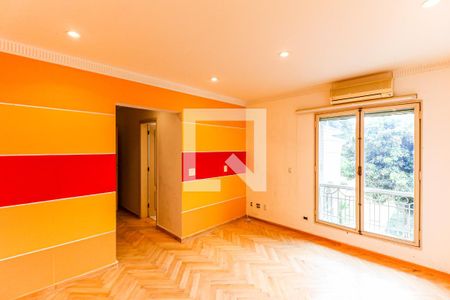 Casa à venda com 880m², 5 quartos e 8 vagasSuíte 2