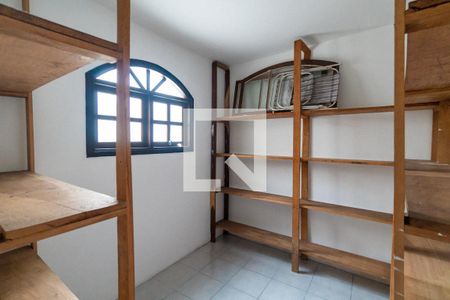 Casa à venda com 164m², 3 quartos e 3 vagasEdícula - Quarto