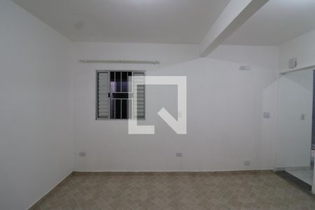Sala/Quarto de casa para alugar com 1 quarto, 24m² em Jardim Centenário, São Paulo