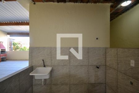 Sala-vista de casa para alugar com 2 quartos, 52m² em Vila Marines, Nova Iguaçu