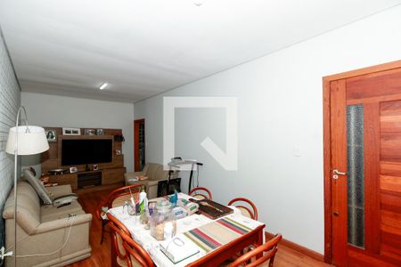 Sala de casa para alugar com 2 quartos, 100m² em Passo da Areia, Porto Alegre